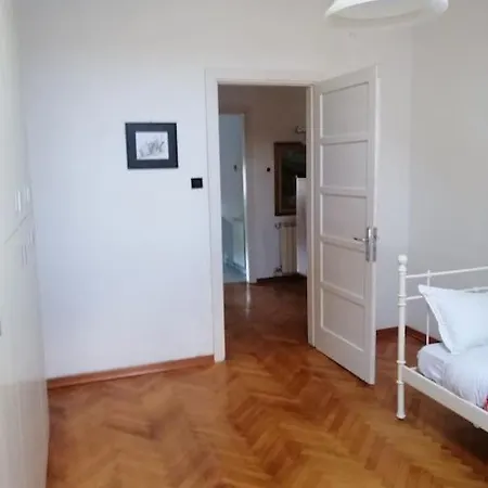 Appartement Spacious Attic Kandler