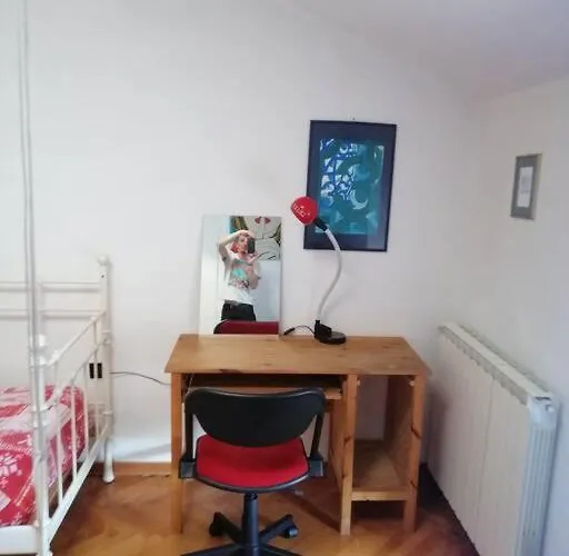 Spacious Attic Kandler *