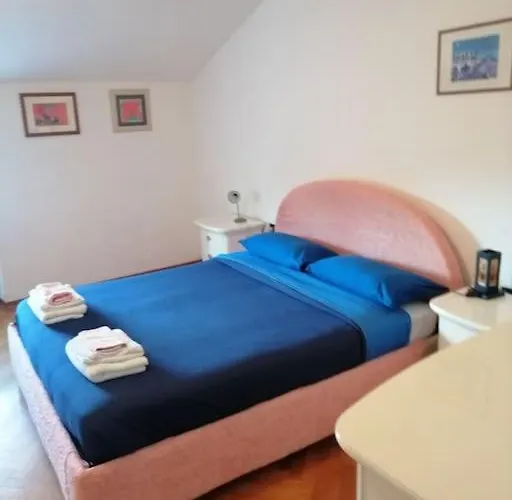 Spacious Attic Kandler Apartment Triest